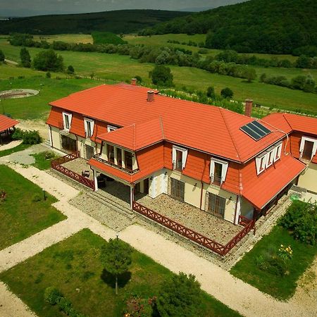 Saciova Hills Bed & Breakfast Dış mekan fotoğraf